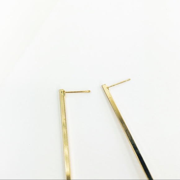 Gold "O" Drop Earring - Picture 4 of 5